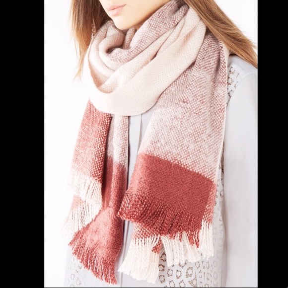 Black and Off White BCBG MaxAzria Scarf - Picture 1 of 8